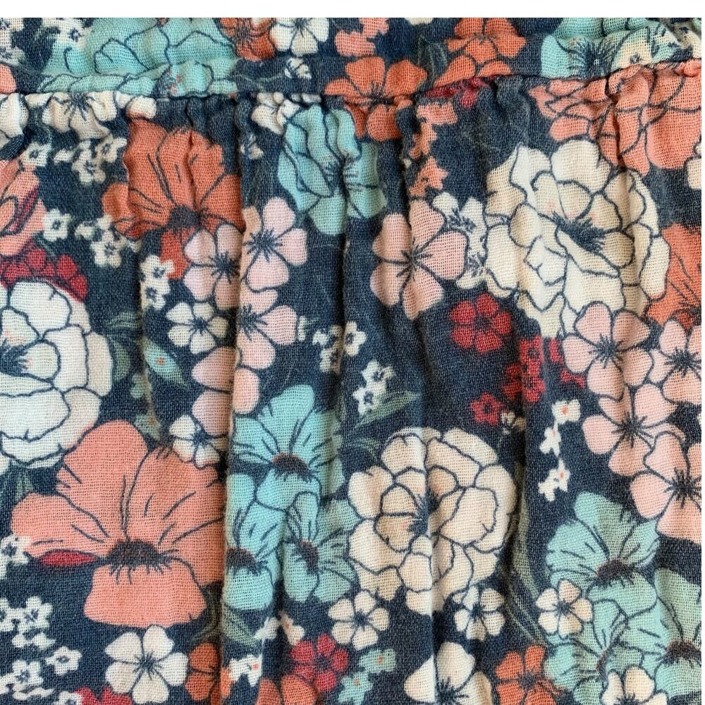 Angel Dear Muslin Floral Romper - Picture 2 of 6